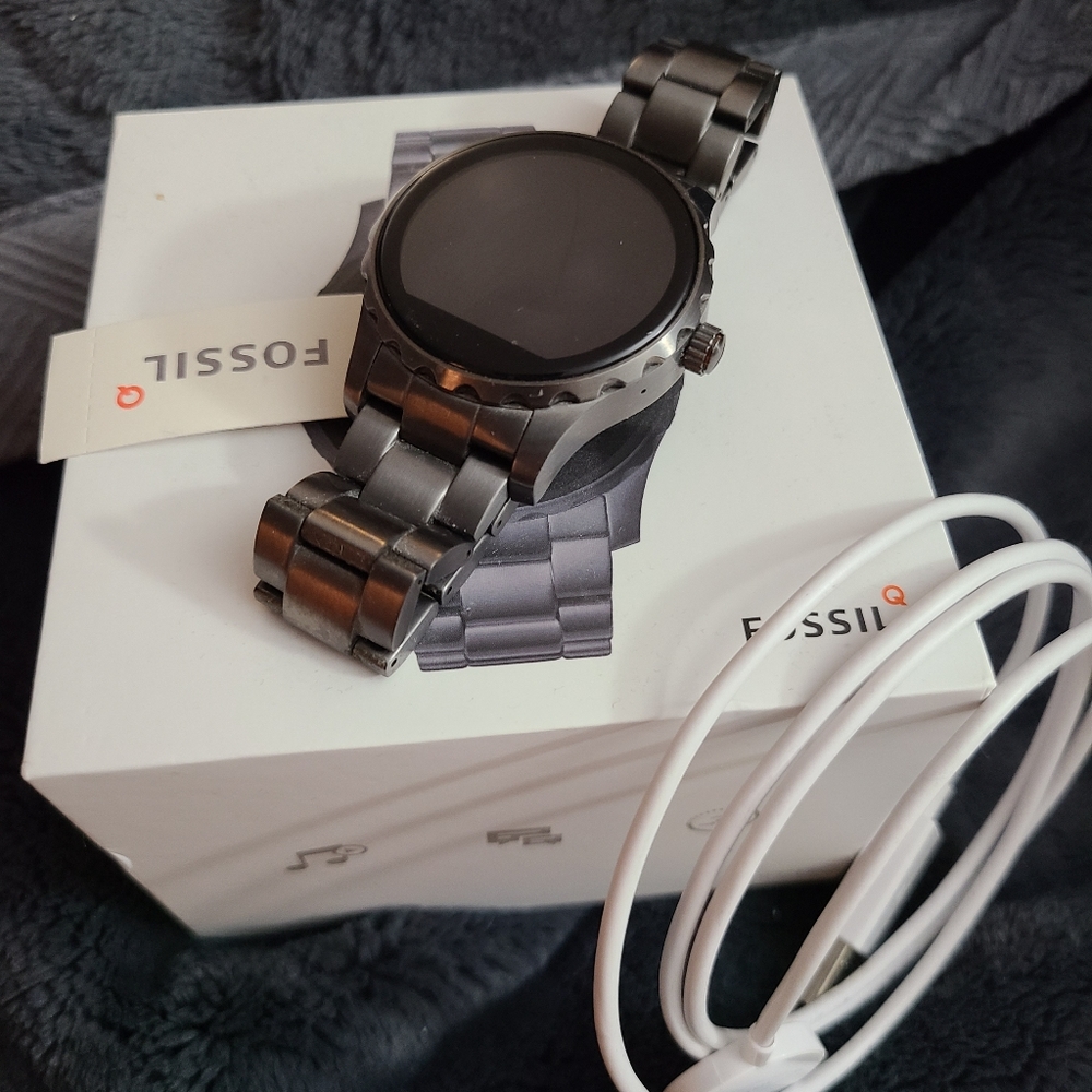 Fossil smart watch